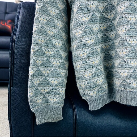 Norm Thomson Crew Neck Sweater Size Large - Picture 6 of 15